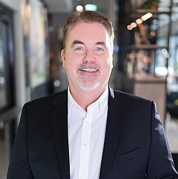 Porträt Verkaufsleiter Thomas Knopf