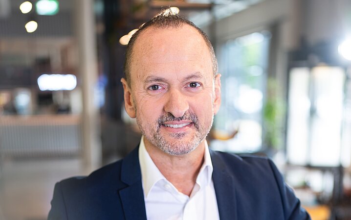 Porträt Verkaufsleiter Andrea Seddio