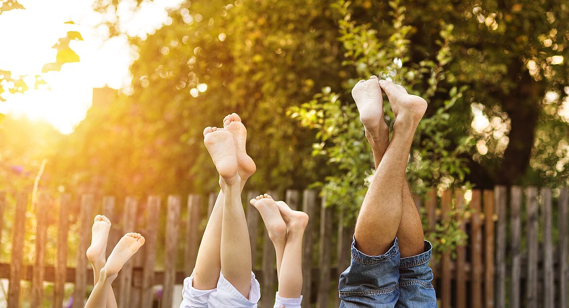 Familie im Garten