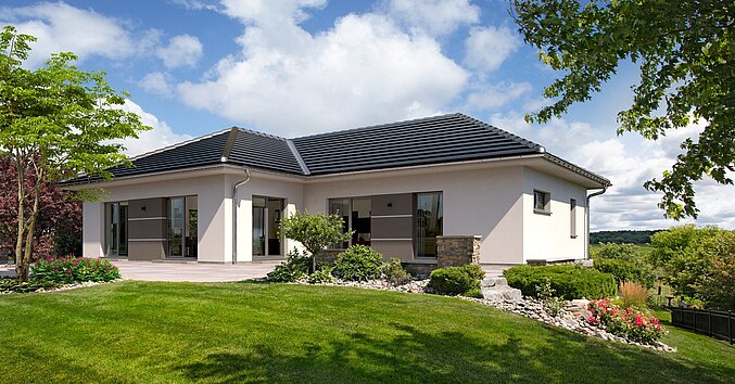 Bungalow Lifetime 7 von allkauf, Ansicht Garten am Tag