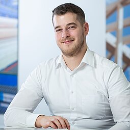 Porträt von Steffen Kalus, Gebietsverkaufsleiter für das Musterhaus Osnabrück bei allkauf